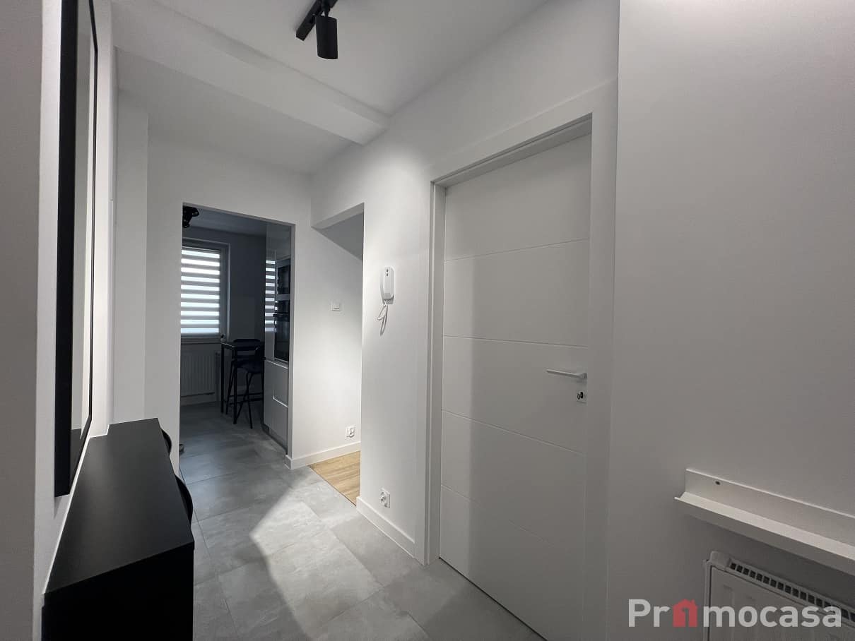 przedpokój 5 Mieszkanie do wynajęcia – Kraków – Złocień – ul. Domagały – 46m2, 2 pokoje + garaż
