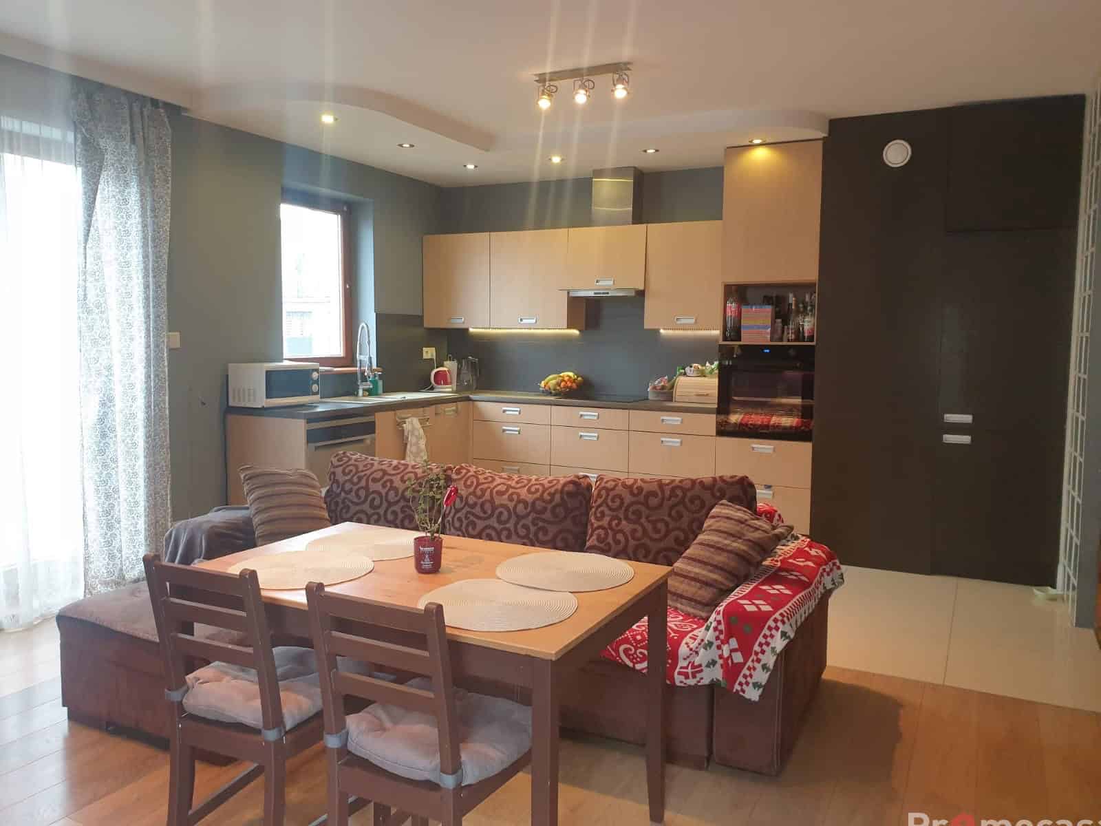 7ec36d3d-e8a6-493e-a099-4235993d0b6b